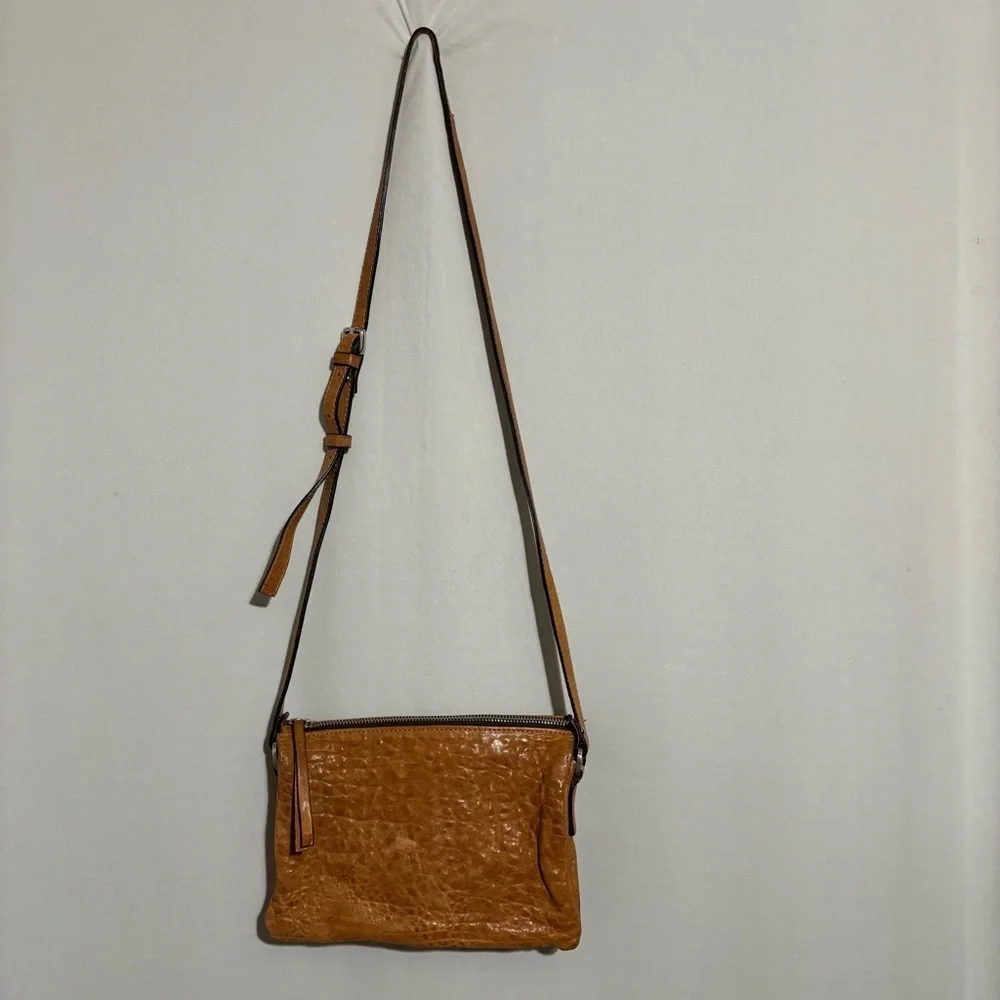 Maxon Collection Pebbled Genuine Leather Crossbody Purse made in Italy zipper